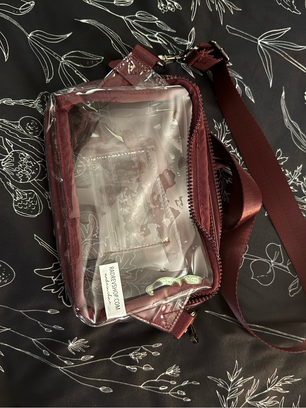 Rad Rev Stadium sling crossbody - Picture 2 of 2